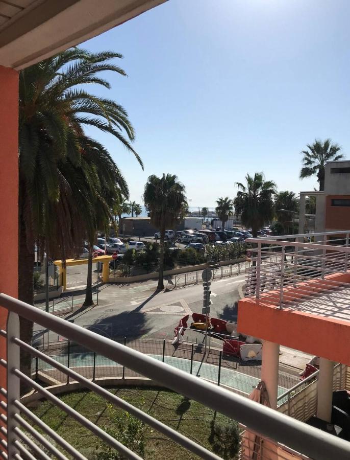 Cote D'Azur Joli Studio 50M Plage, Climatisation , Parking. วิลล์เนิฟ-ลูเบ ภายนอก รูปภาพ